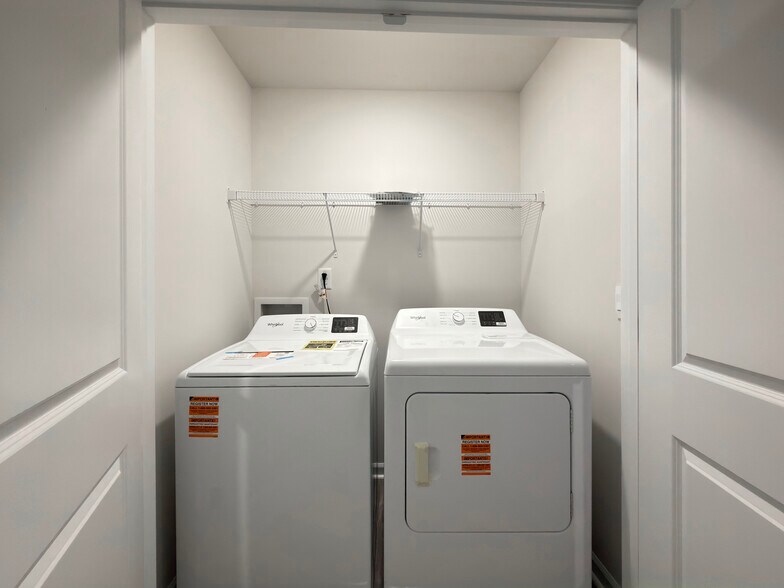 Building Photo - 8534 Beckett Chase Way