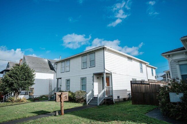 Primary Photo - 917 I St