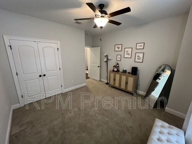 Building Photo - 14401 Sterling Oaks Dr