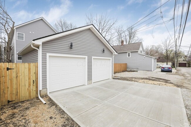 Building Photo - 961 Heyl Ave