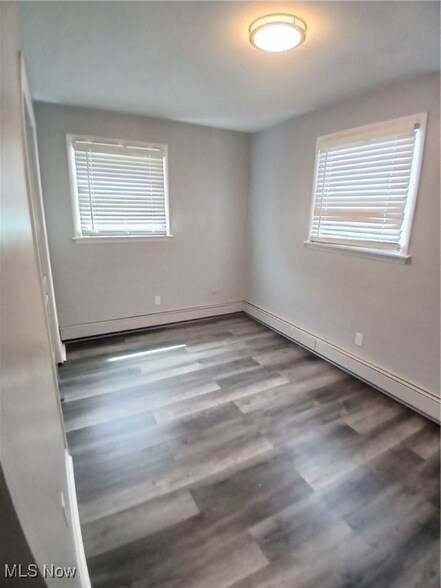 Building Photo - 127 Shields Rd