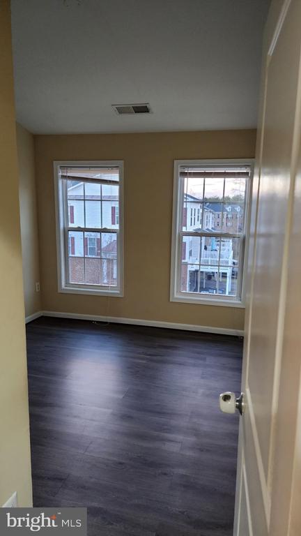 Building Photo - 25146 Harpenden Terrace