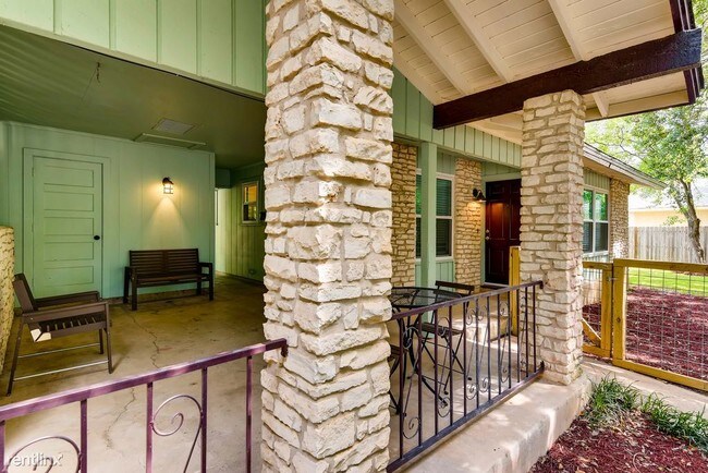 Building Photo - 3 br, 2 bath House - 2807 Saint Edwards Cir