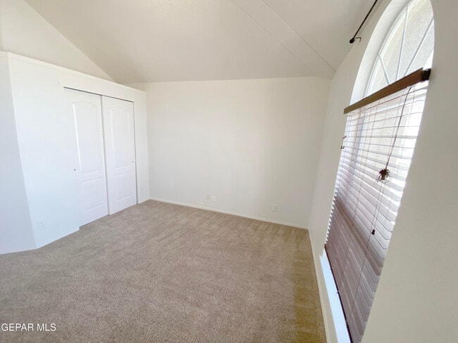 Building Photo - 4320 Loma Del Norte Dr