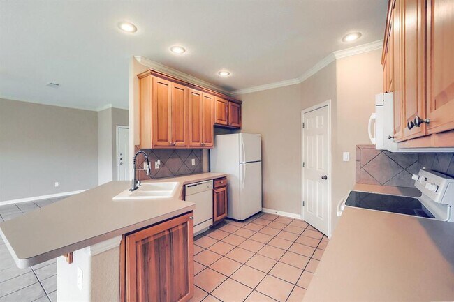 Building Photo - 21501 Boggy Ford Rd