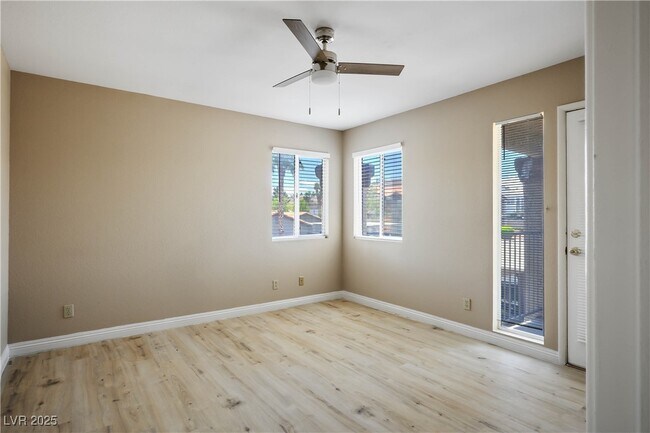 Building Photo - 1575 W Warm Springs Rd