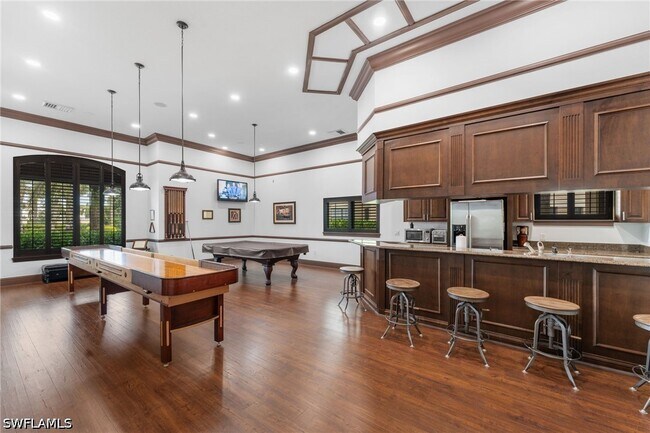 Building Photo - 13000 Positano Cir