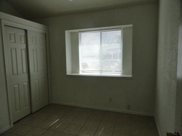 Building Photo - 7736 Luz De Camino Way