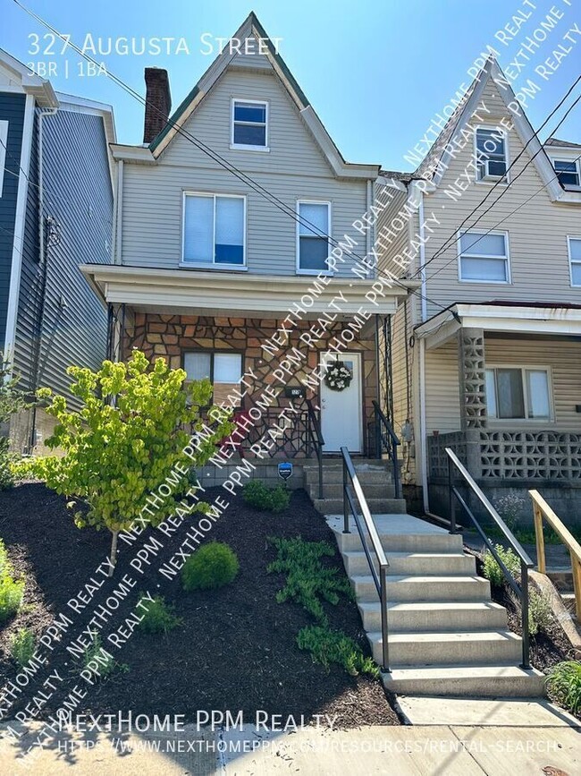 Building Photo - Nicely updated Mt Washington 3 bed house w...