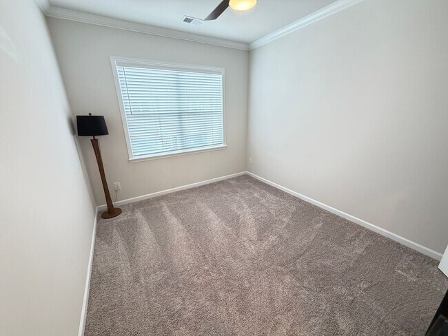 Building Photo - 1 Block from Downtown Kannapolis