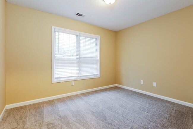 Building Photo - 198 Sawgrass Way