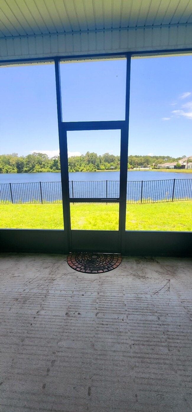 Building Photo - 226 Lost Lake Dr