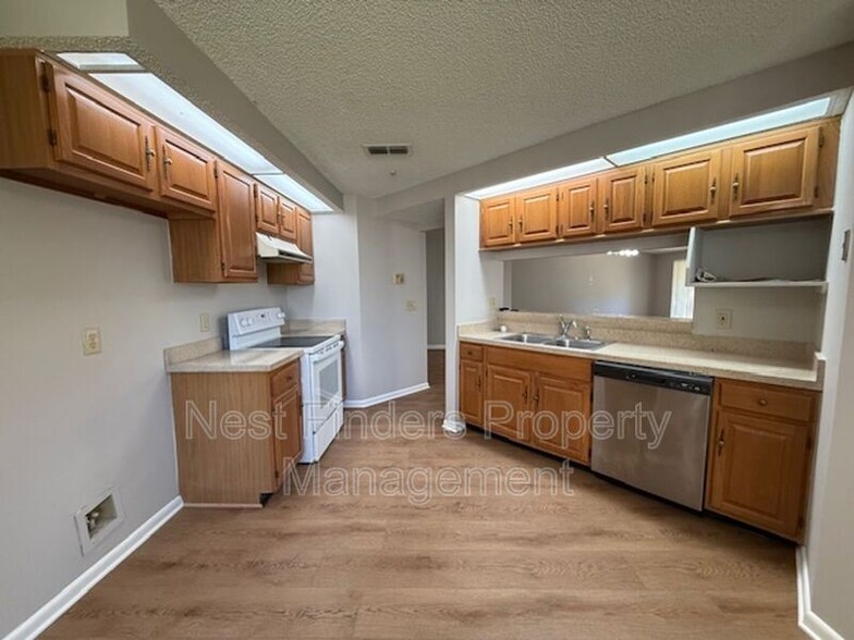 Building Photo - 11290 Southbury Pl