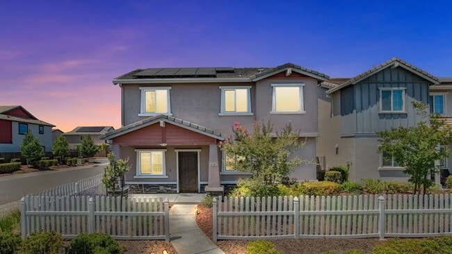 Primary Photo - Beautifully Maintained 3-Bedroom Home w/So...