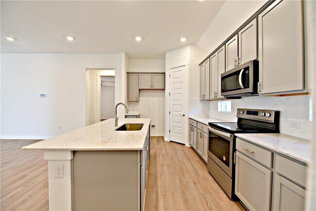 Building Photo - 229 Indian Shoal Dr