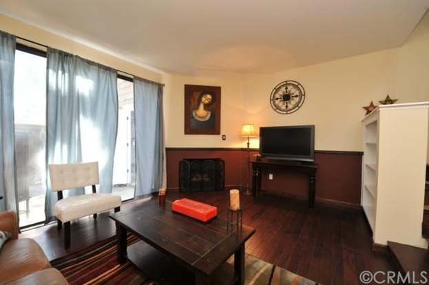 Building Photo - 3 Lakepines-