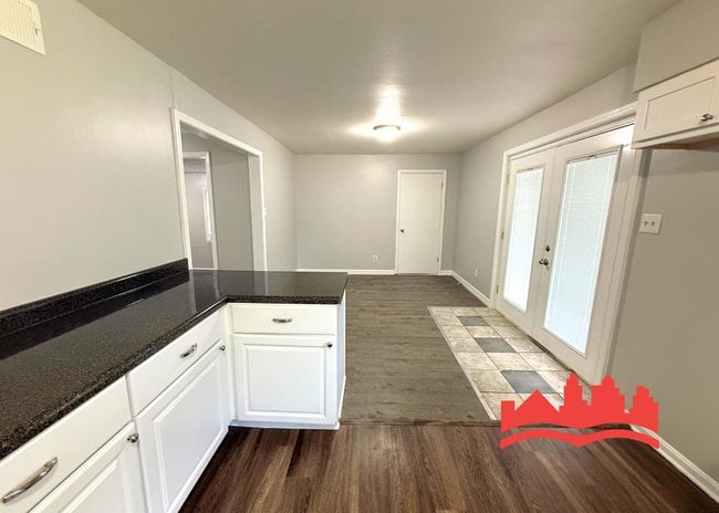 Building Photo - 1545 Duke Rd