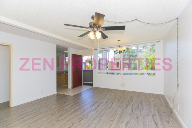 Building Photo - a 2bdrm/1bath townhome w/2prkg at Mililani...