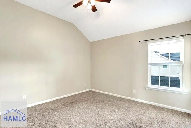 Building Photo - 763 English Oak Dr