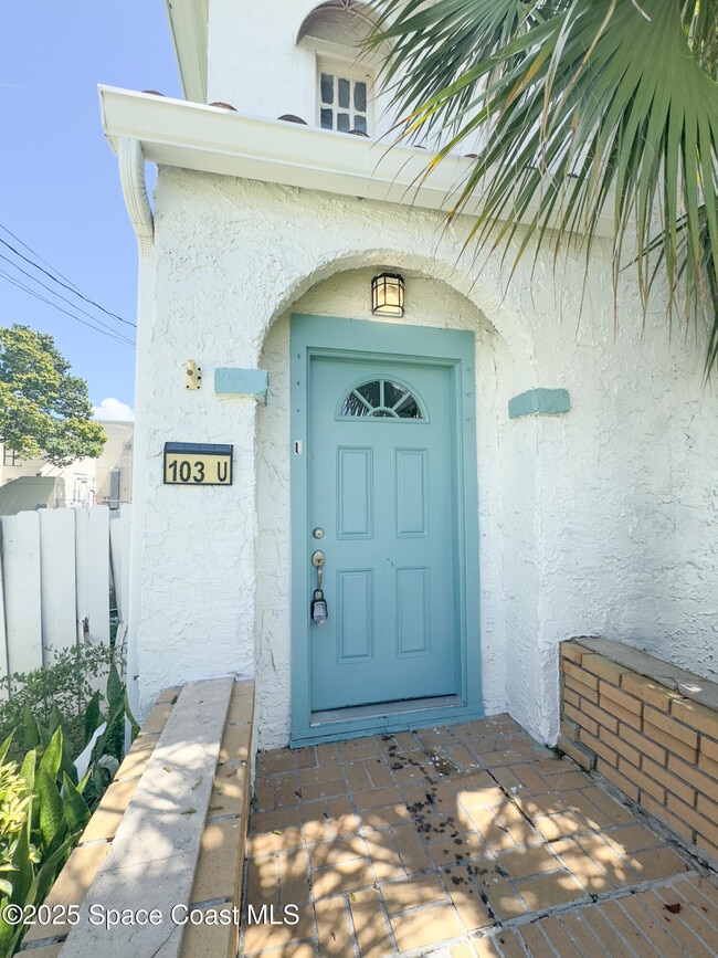 Building Photo - 301 Audubon Dr