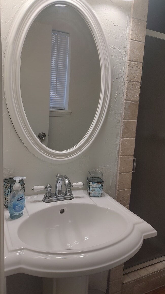 Master Bathroom - 9101 S Winston Way