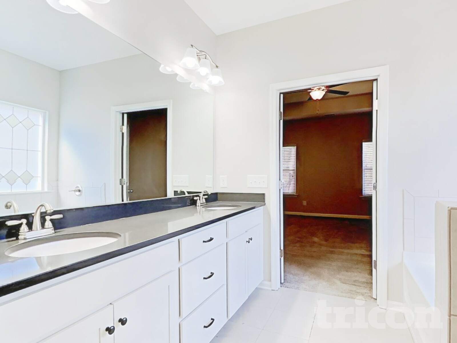 Building Photo - 7 Carrington Way