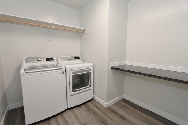 Building Photo - Immaculate & Spacious home in West Meridian