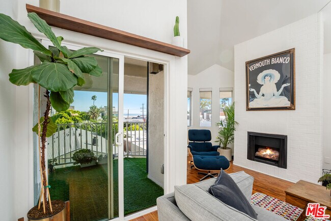 Building Photo - 24 Westwind St