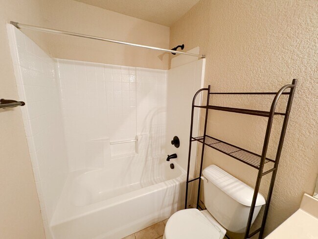 Building Photo - Move-In Special! Get $200 off your first f...
