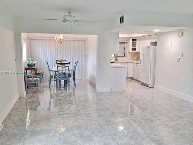 Building Photo - 7439 Twin Sabal Dr