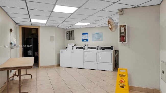 Building Photo - 6301 N Falls Cir Dr