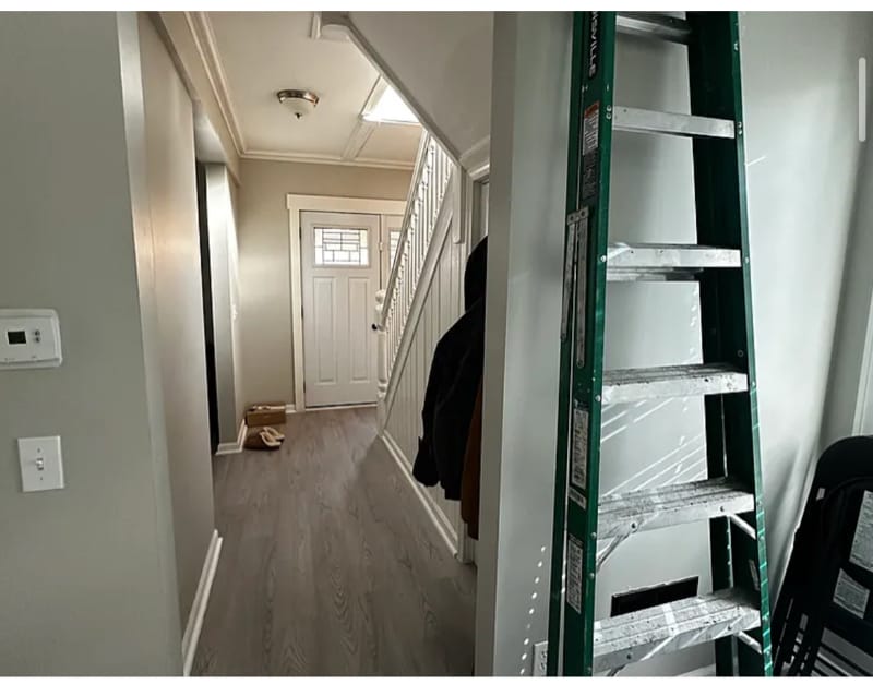 Building Photo - 307 W Lynde St