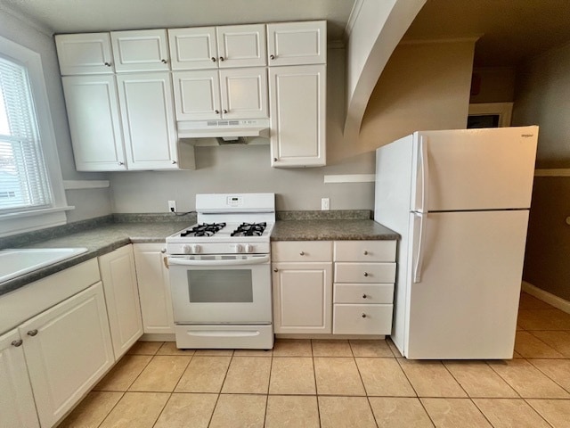 Building Photo - 2133 N Division St