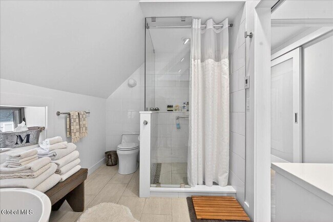 Building Photo - 5 Swanner Ln