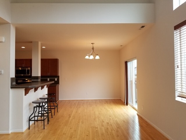 Building Photo - Pet Friendly Tumwater Hill Home