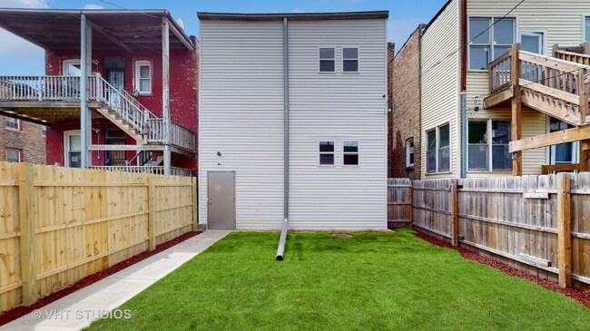 Building Photo - 6607 S Sangamon St