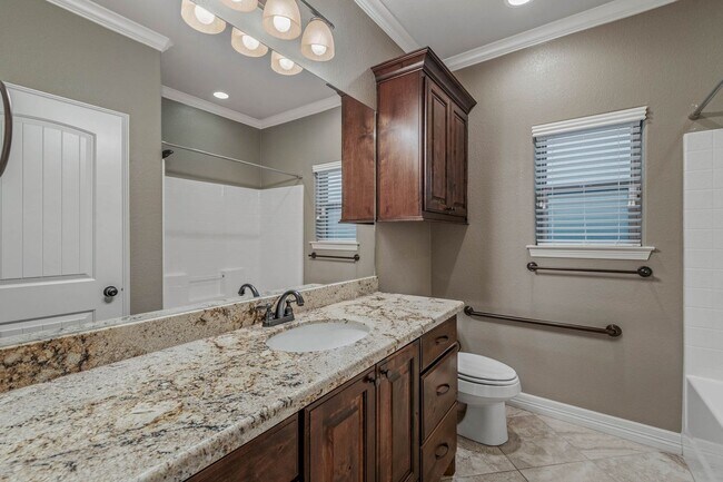 Building Photo - Castlegate 2 - Elegant 3 Bedroom 2 Bath av...