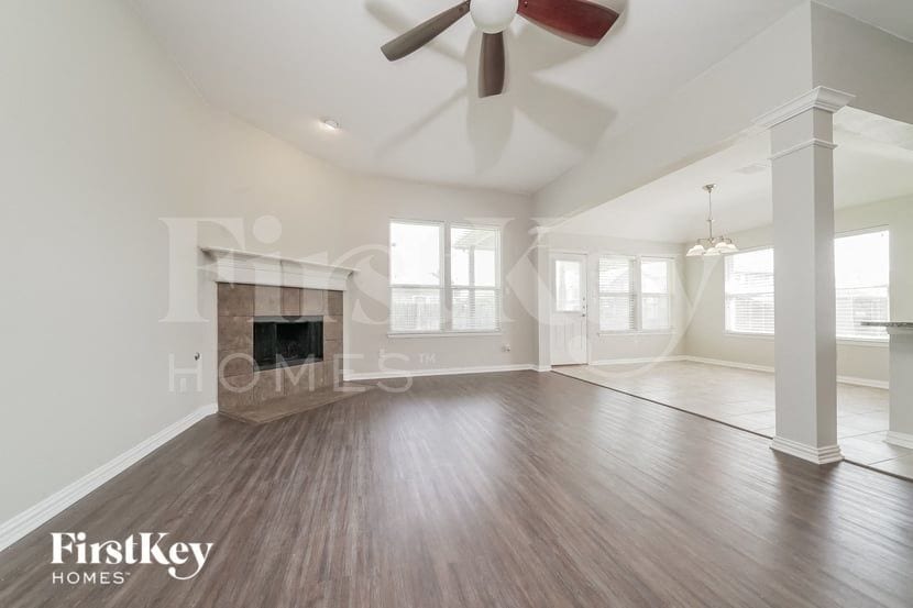 Building Photo - 1521 Toucan Dr