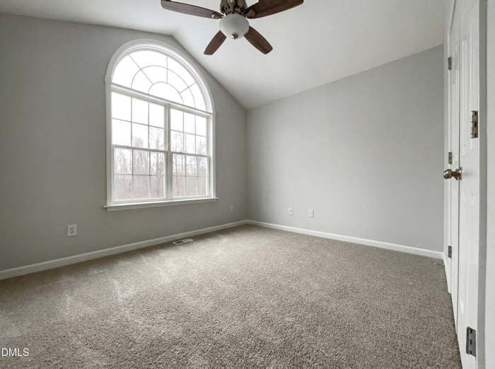 Building Photo - 100 Broken Lance Dr