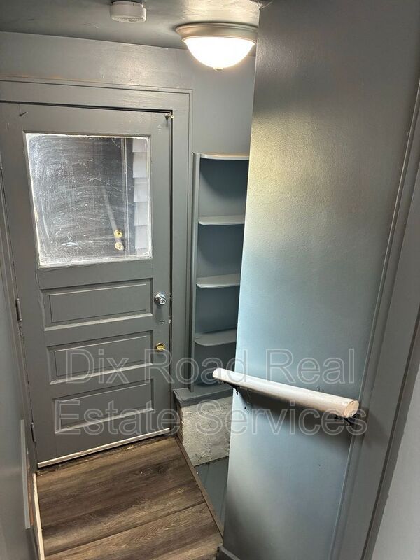 Building Photo - 2217 Winton St