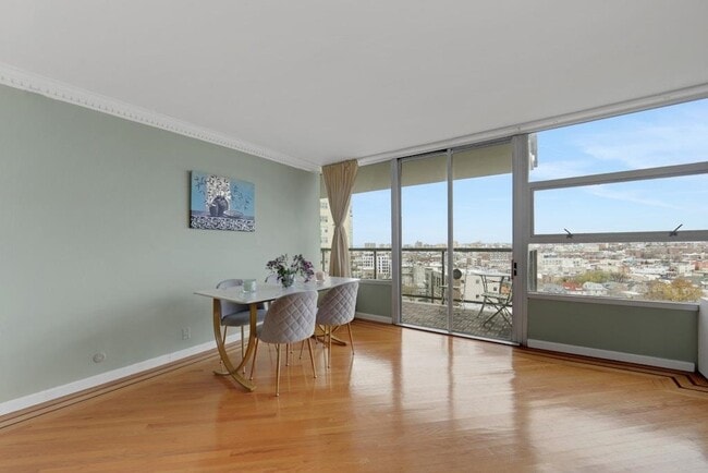 Building Photo - 6050 JFK Blvd E