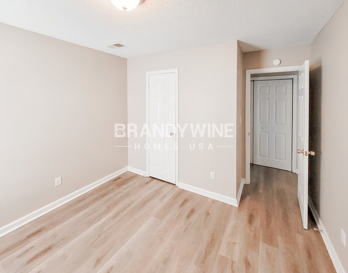 Building Photo - 4613 Sun Ridge Dr