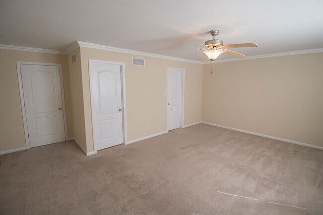Building Photo - 3308 Crow Ct