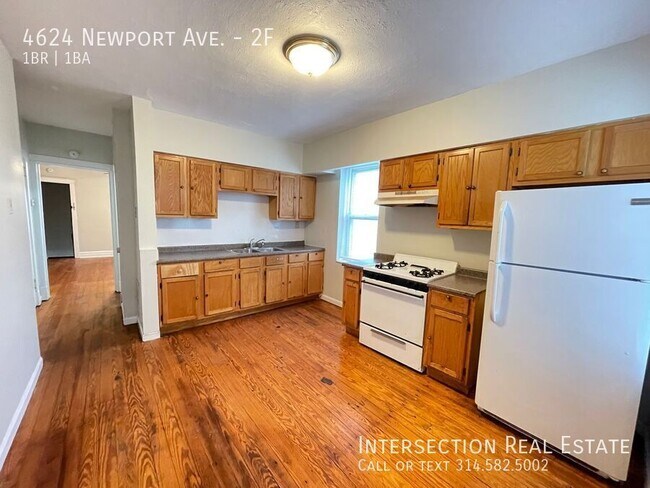 Building Photo - 4624 Newport Ave