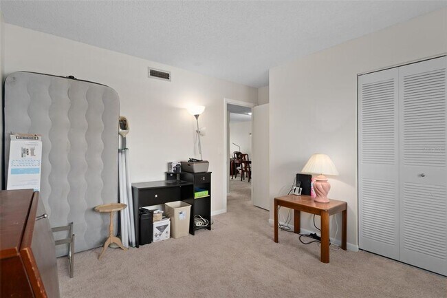 Building Photo - 8211 Brent St