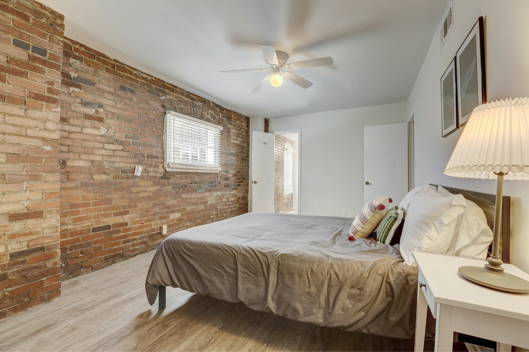 Building Photo - 352 5th Street NE
