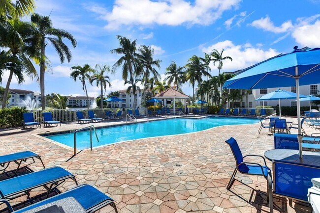 Building Photo - ** ST. CROIX ** 1 BED / 1 BATH - CONDO - GATED COMMUNITY - NORTH NAPLES - ANNUAL RENTAL