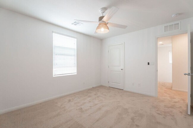 Building Photo - 5474 Enchanted Rose St
