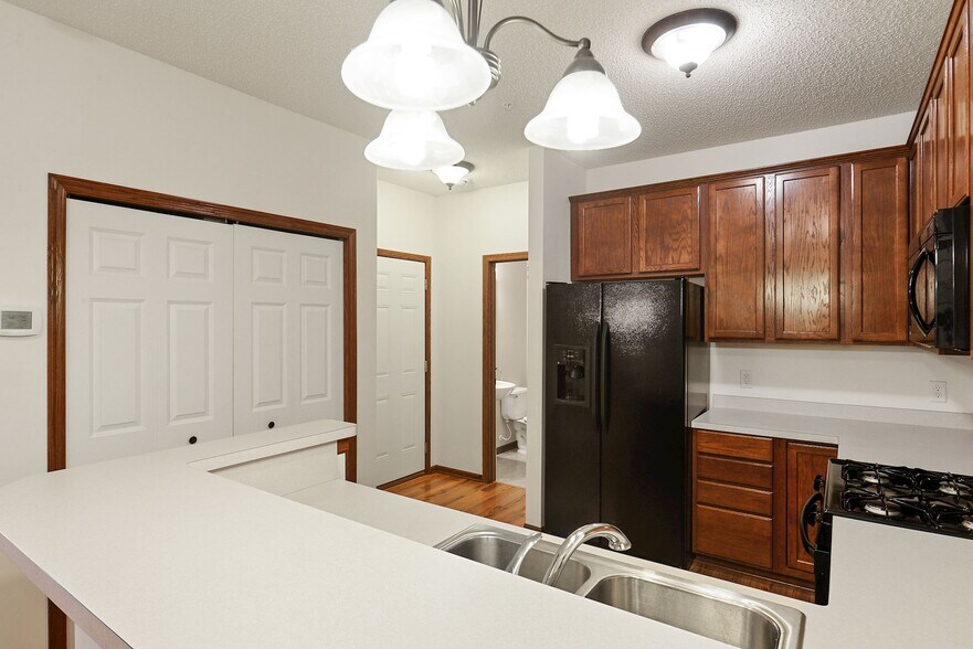 Building Photo - 9540 Washington Boulevard