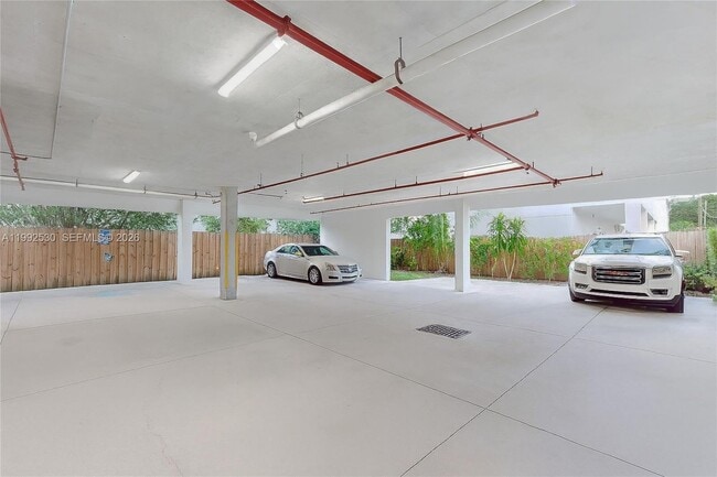 Building Photo - 519 SW 5th Ave